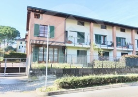 5 Via Cavour, Correzzana 20856, 3 Stanze da Letto Stanze da Letto, 5 Stanze Stanze,2 BathroomsBathrooms,Appartamenti,In vendita,Via Cavour,1997